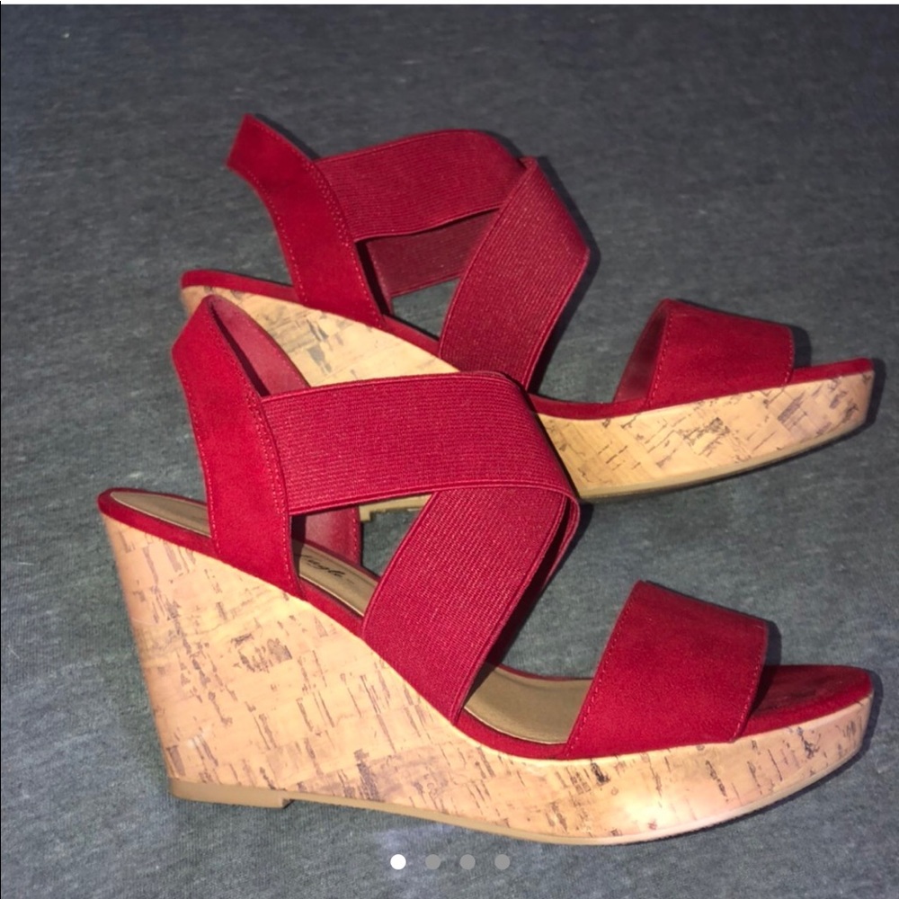 amazing red wedges